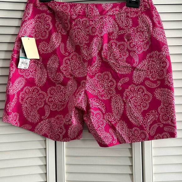 Jones New York Signature Stretch Shorts Size 16 NWT - Picture 3 of 6